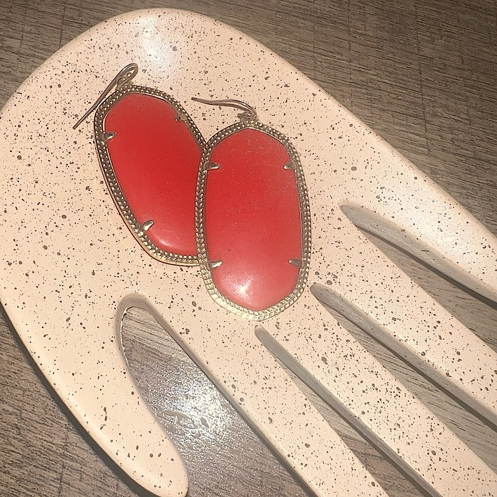 Kendra Scott Danielle Gold Drop Earrings in Red
